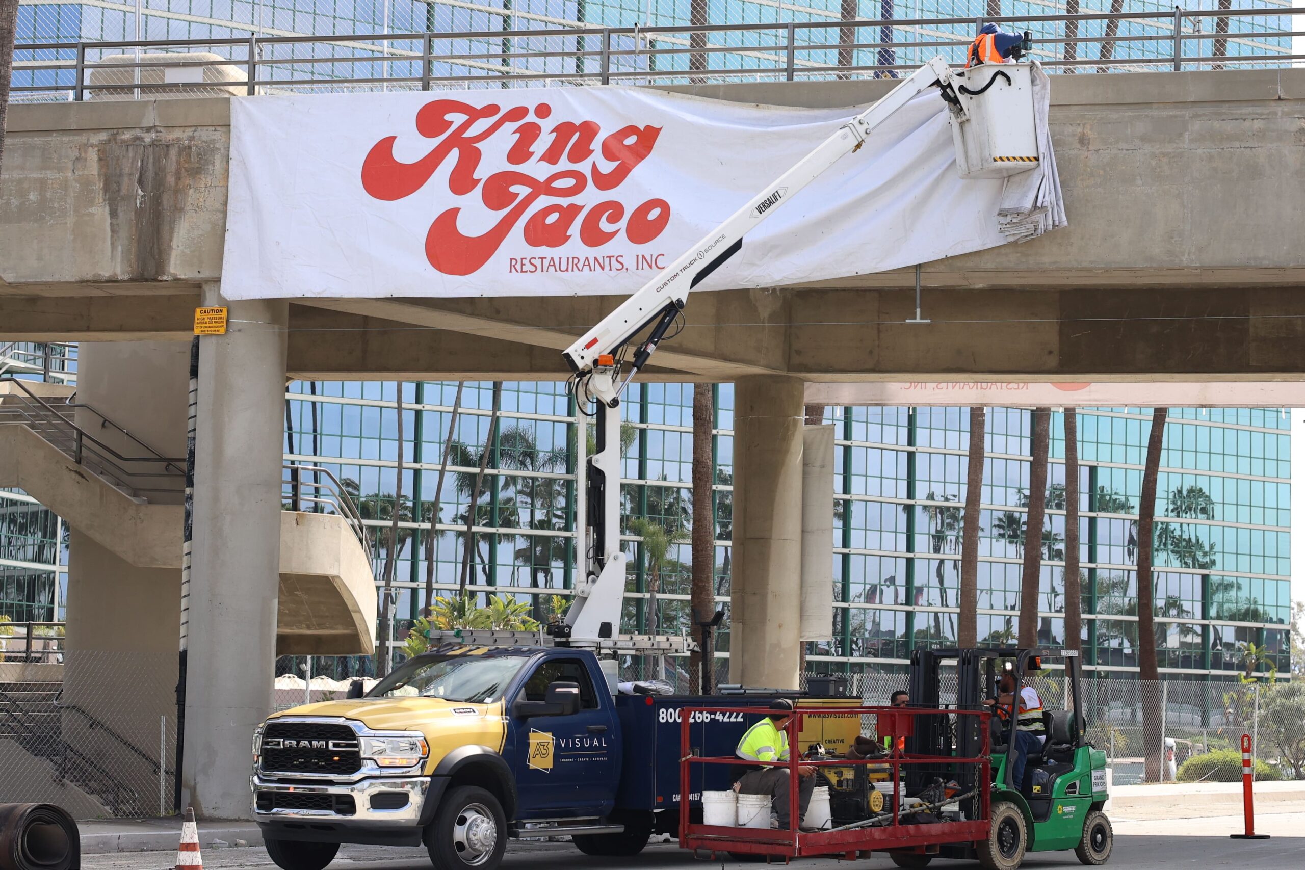 Image gallery marquee