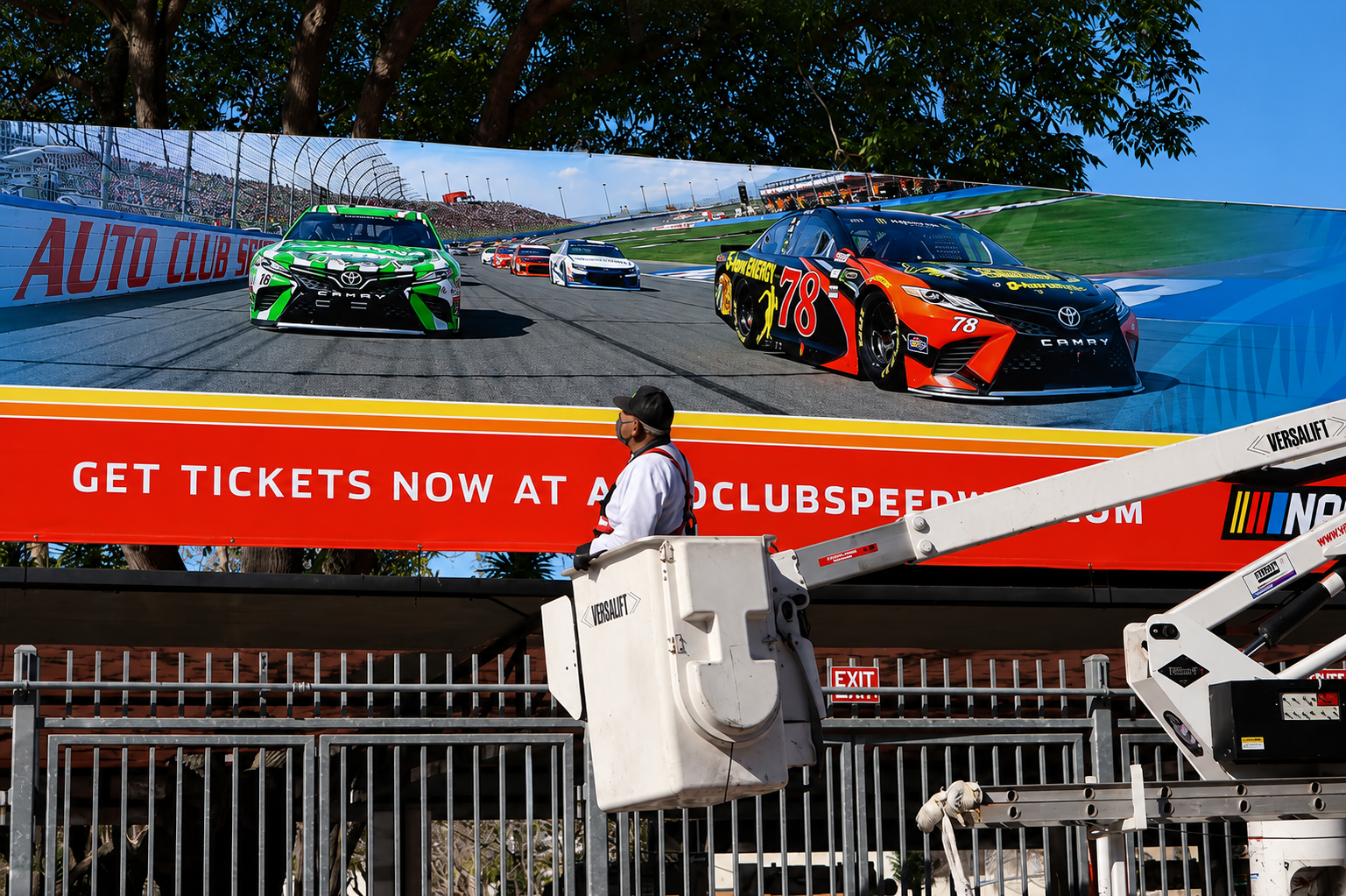 NASCAR-Busch-Light-Clash-4